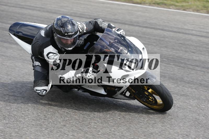 Archiv-2025/05 14.04.2025 Plüss Moto Sport ADR/Freies Fahren/71